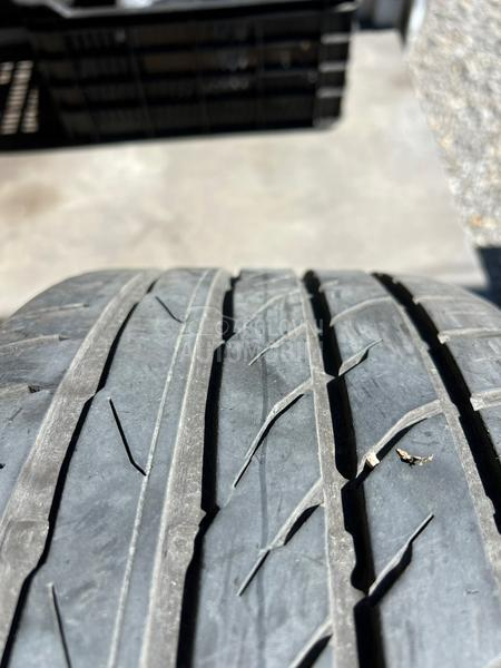 Vredestein 235/35 R19 Letnja