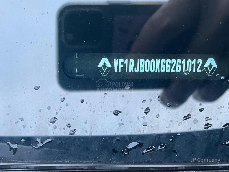 Renault Captur 1.6 HYBRID INTENS