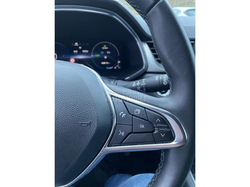 Renault Captur 1.6 HYBRID INTENS