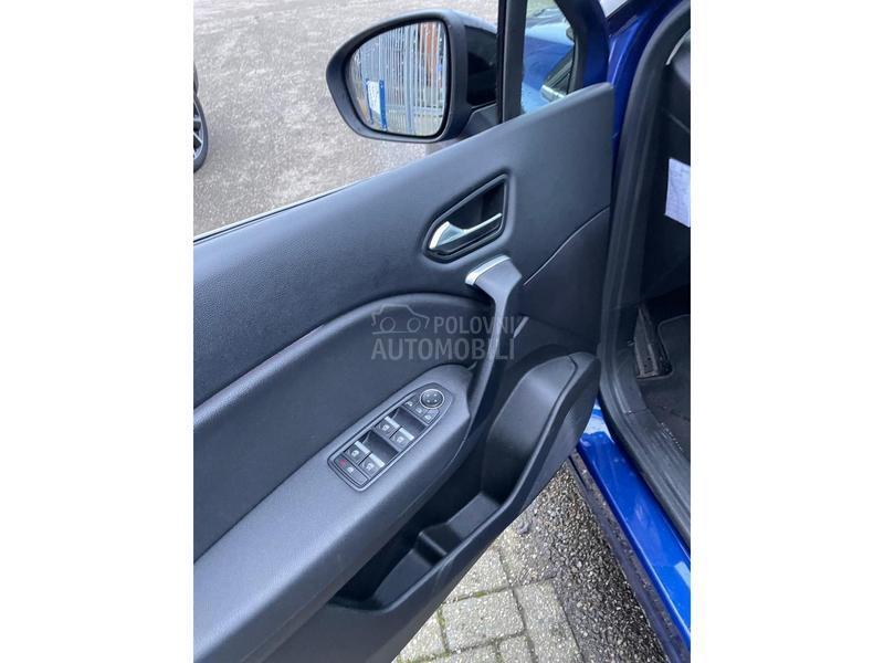 Renault Captur 1.6 HYBRID INTENS