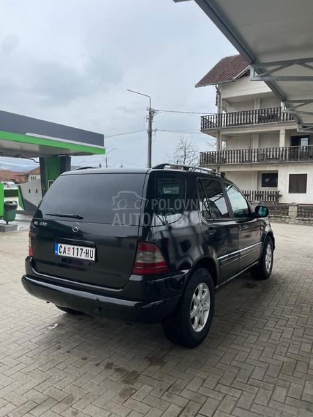 Mercedes Benz ML 430 