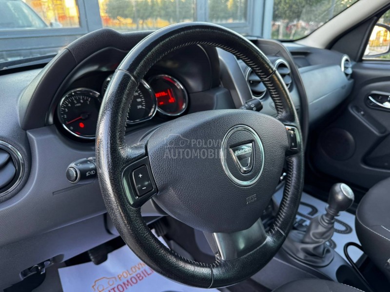 Dacia Duster 4x4 fuull NOV