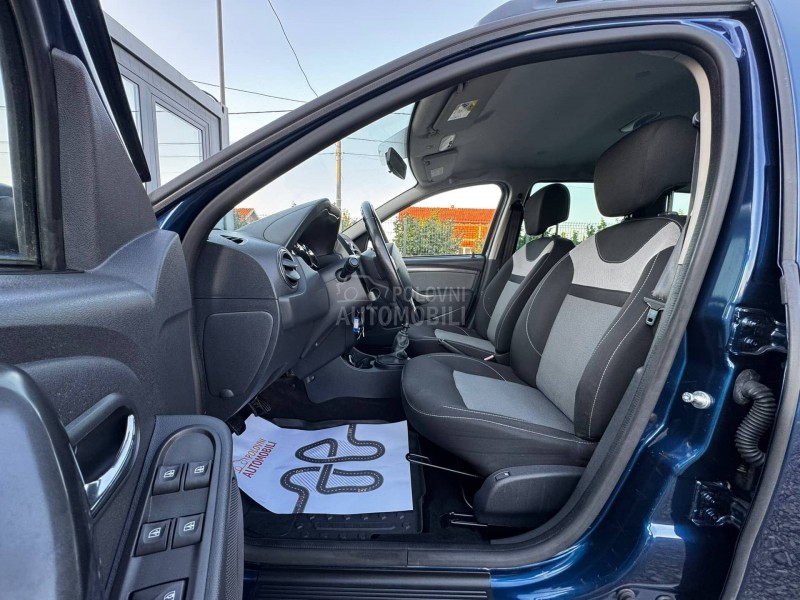 Dacia Duster 4x4 fuull NOV