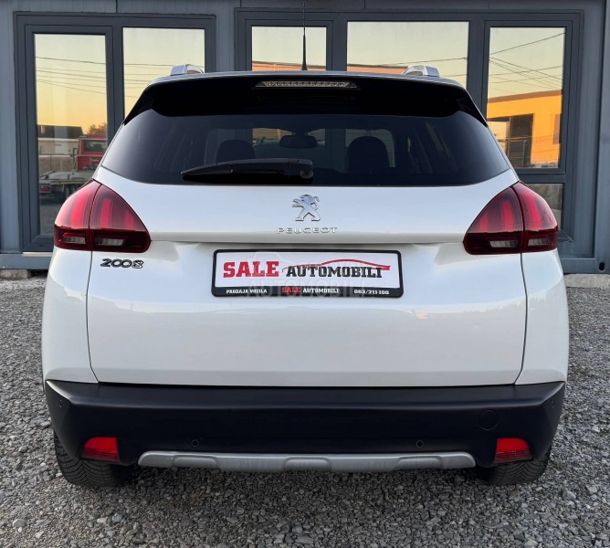 Peugeot 2008 Feline/Pano/Perla