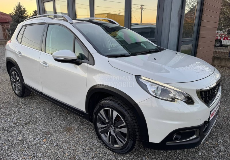 Peugeot 2008 Feline/Pano/Perla