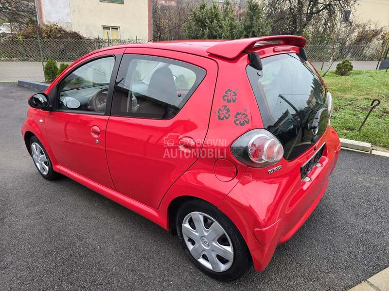 Toyota Aygo 1.0 B CH
