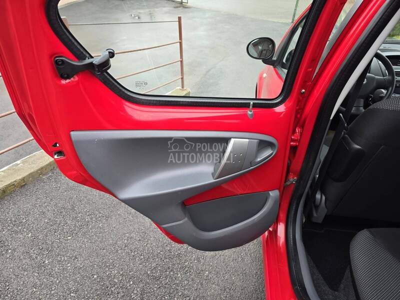 Toyota Aygo 1.0 B CH