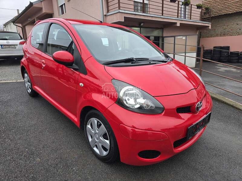 Toyota Aygo 1.0 B CH