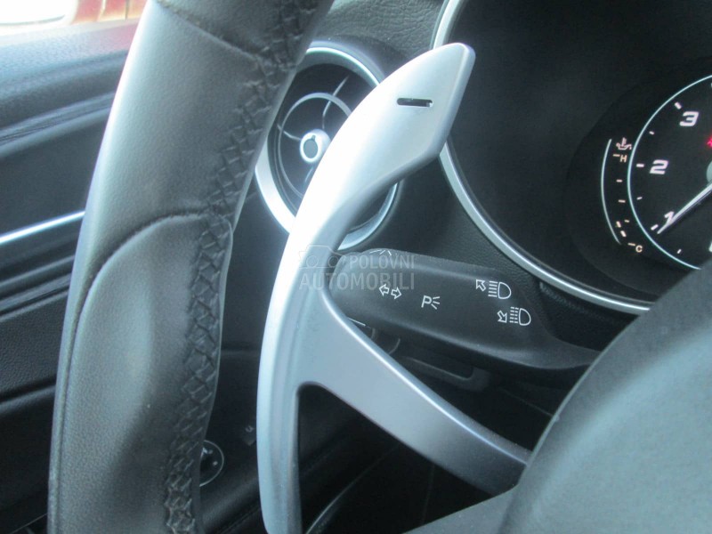 Alfa Romeo Stelvio 2.2t Business Q4