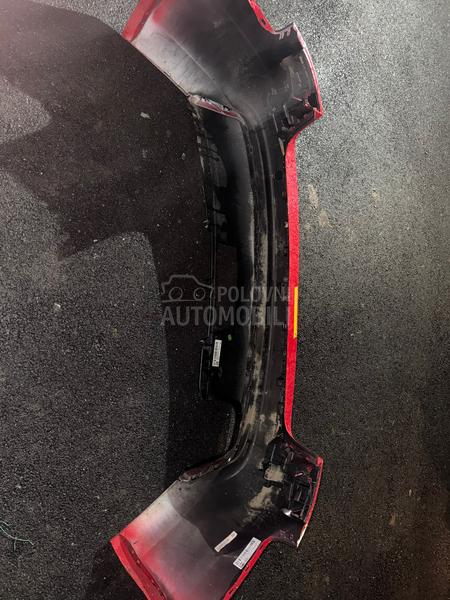 zadnji branik B8 karavan