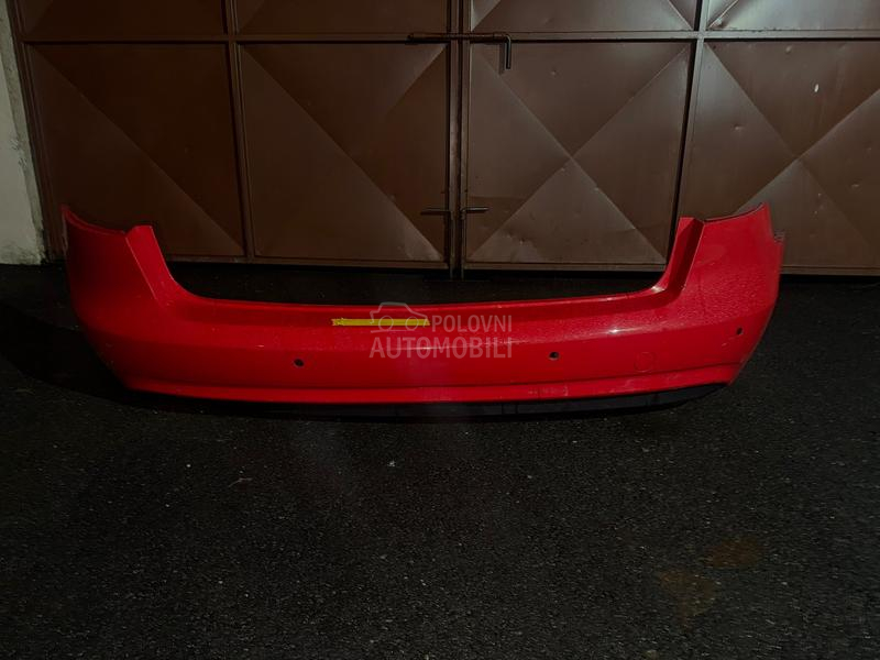 zadnji branik B8 karavan