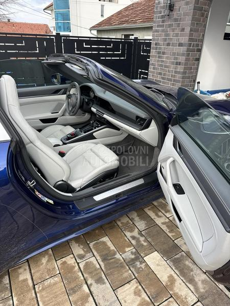 Porsche 911 Targa 4 s