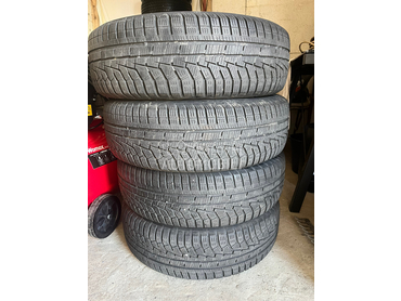 Hankook 215/65 R16 Zimska