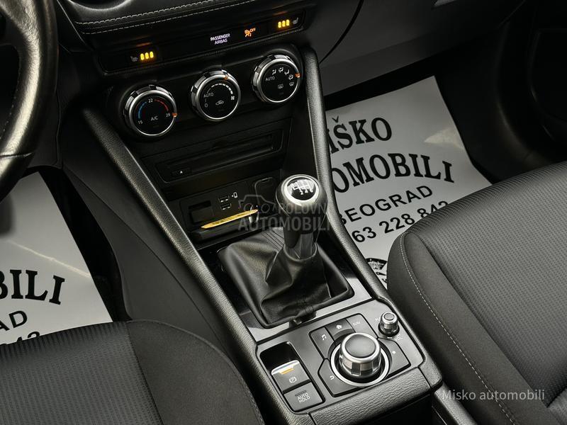 Mazda CX-3 2.0 i Skyactiv Nav
