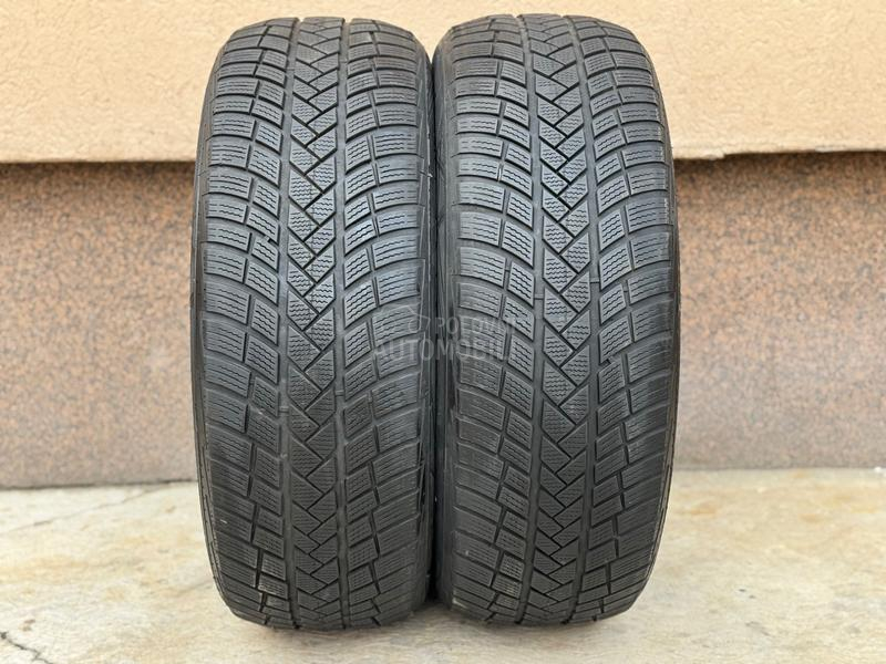 Vredestein 235/55 R19 Zimska