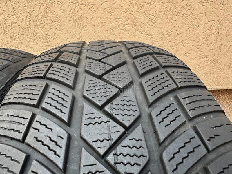 Vredestein 235/55 R19 Zimska