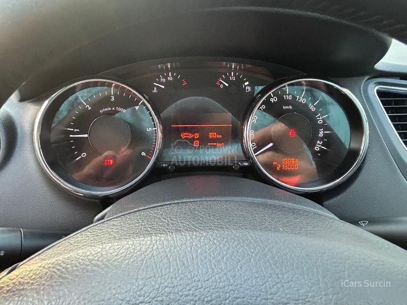 Peugeot 5008 1.6 hdi P.A.N.O.