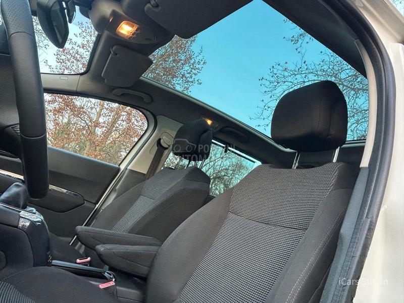 Peugeot 5008 1.6 hdi P.A.N.O.