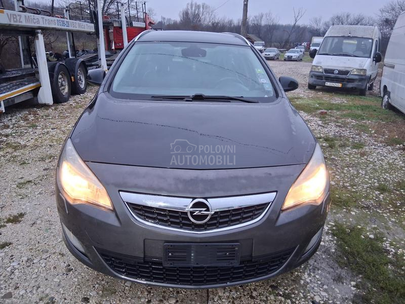Opel Astra J 1.7 CDTI