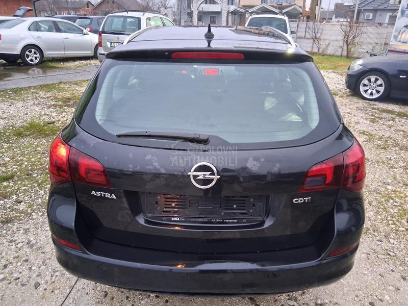 Opel Astra J 1.7 CDTI