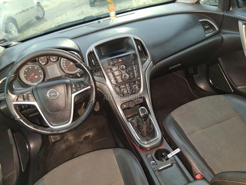 Opel Astra J 1.7 CDTI