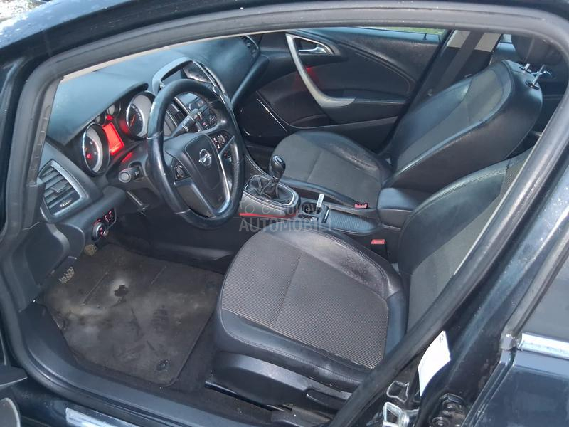 Opel Astra J 1.7 CDTI