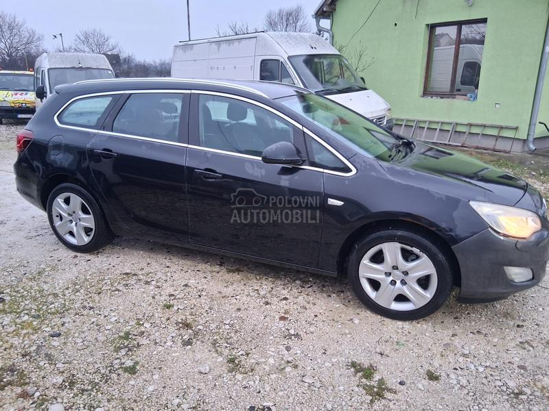 Opel Astra J 1.7 CDTI
