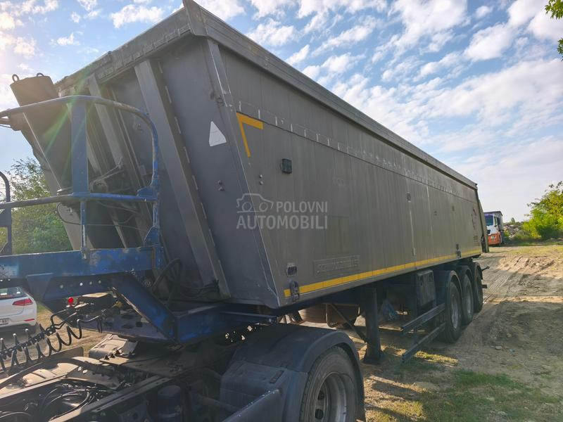 Schwarzmuller HKS 3/E