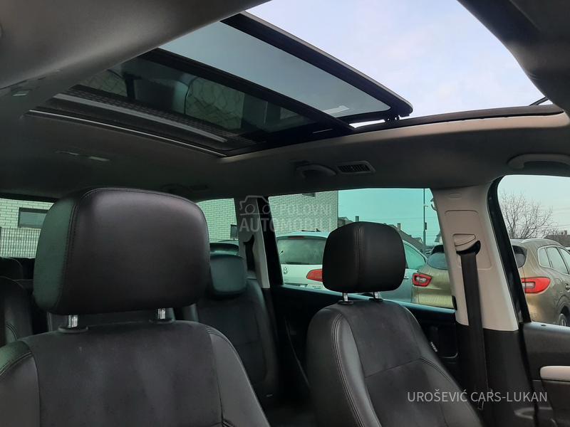 Volkswagen Sharan 7 mesta TDI DSG CH