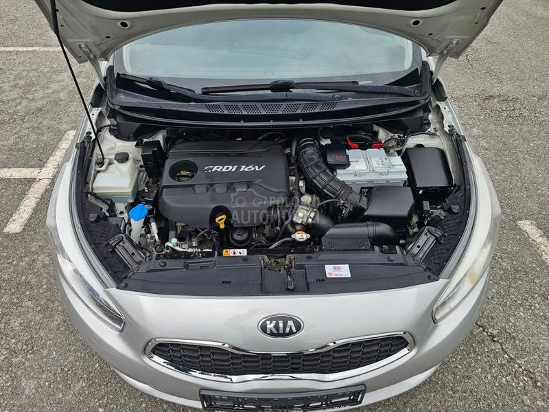Kia cee`d 1.4 crdi /90 k s/