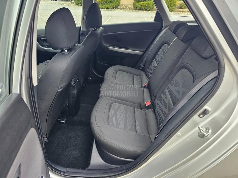 Kia cee`d 1.4 crdi /90 k s/