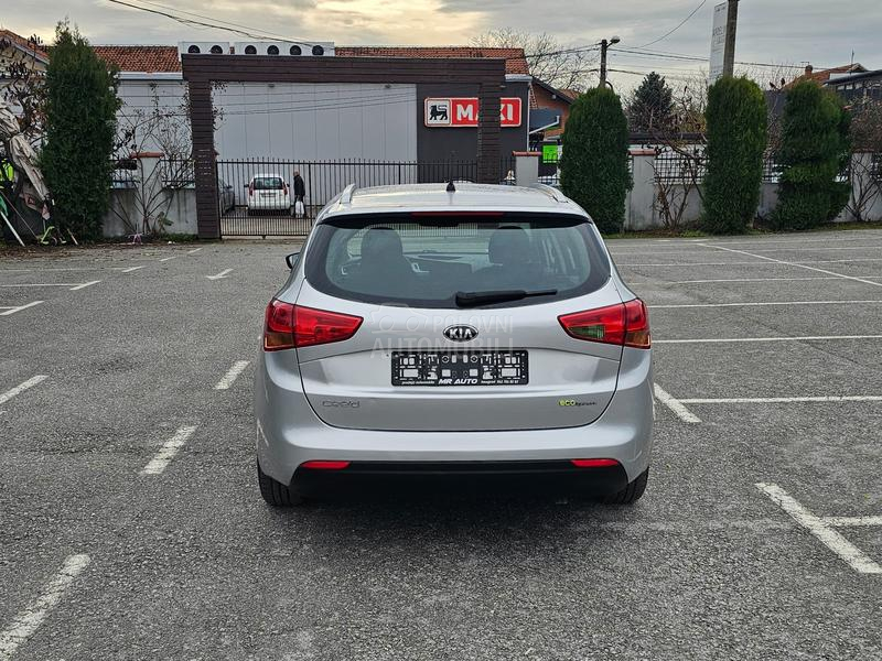 Kia cee`d 1.4 crdi /90 k s/