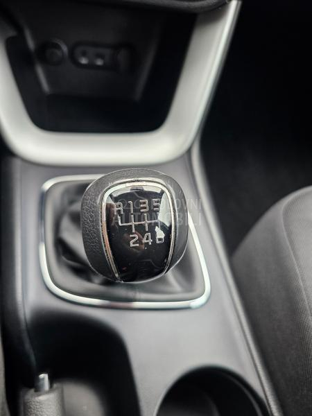 Kia cee`d 1.4 crdi /90 k s/