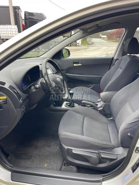 Hyundai i30 1.6
