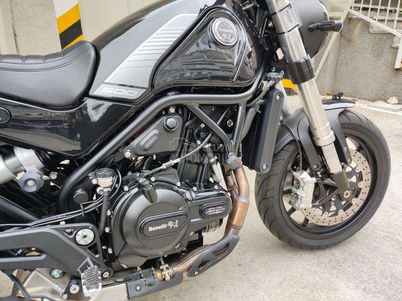 Benelli Leoncino 500