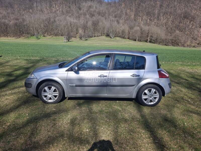 Renault Megane 1.6 T.E.K. R.E.G.