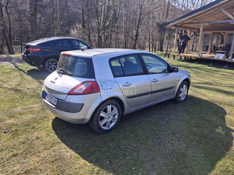 Renault Megane 1.6 T.E.K. R.E.G.