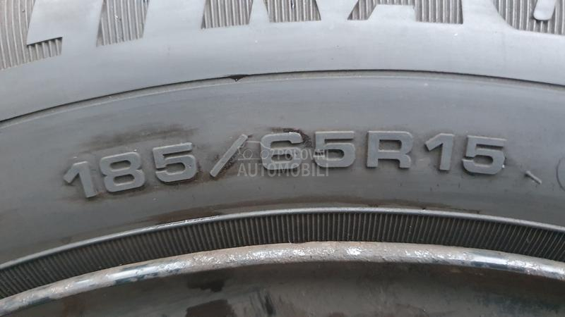 Goodyear 185/65 R15 Zimska
