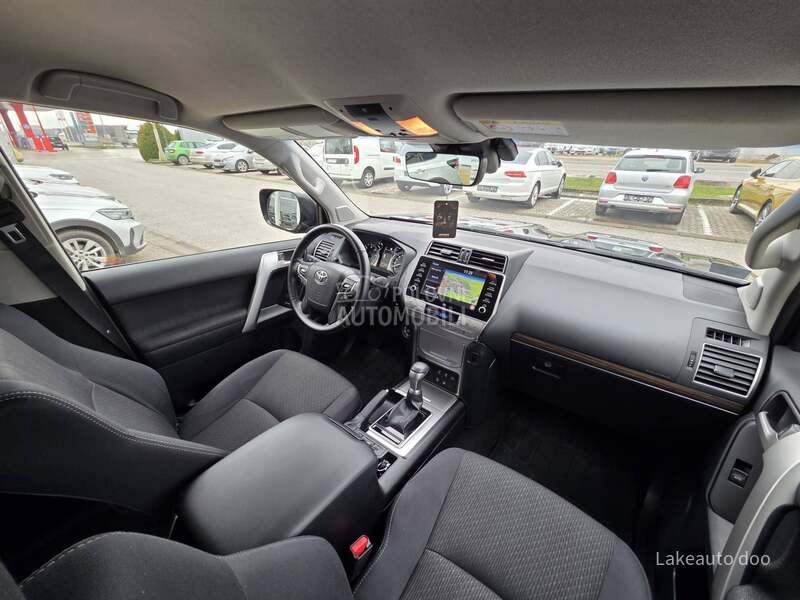 Toyota Land Cruiser 2.8 D-4D Teretno N1