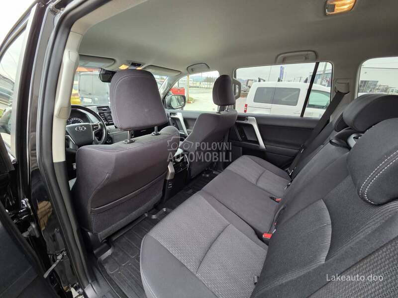 Toyota Land Cruiser 2.8 D-4D Teretno N1