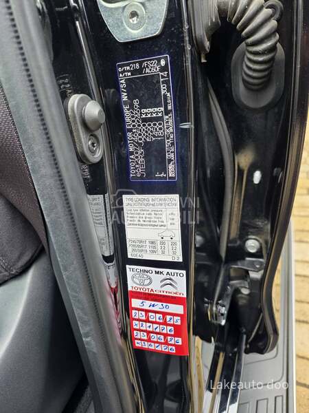 Toyota Land Cruiser 2.8 D-4D Teretno N1