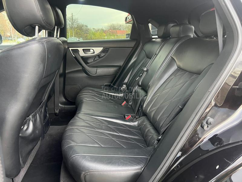 Infiniti FX30 S premium CH