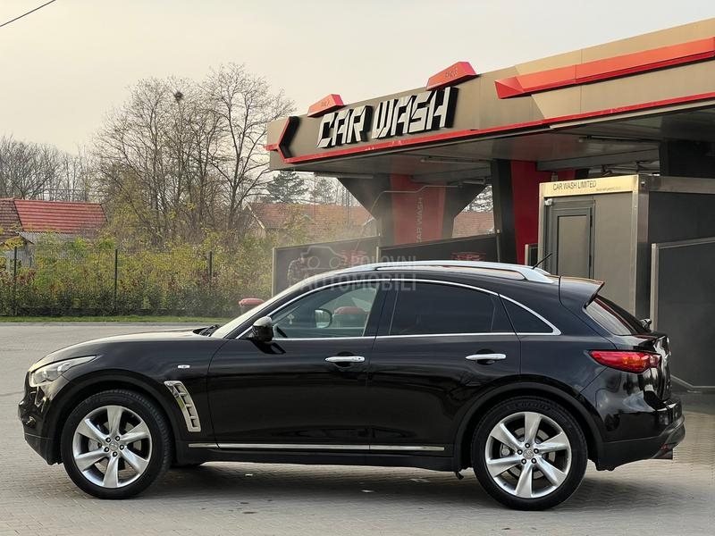 Infiniti FX30 S premium CH
