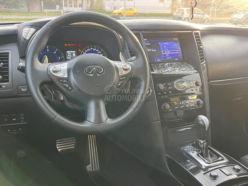 Infiniti FX30 S premium CH