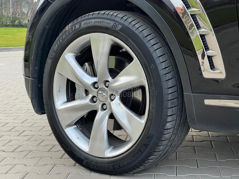 Infiniti FX30 S premium CH