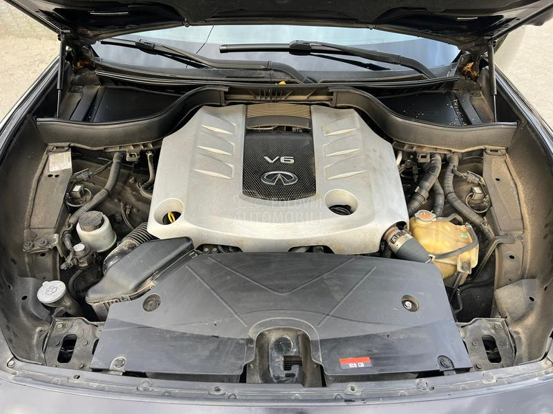 Infiniti FX30 S premium CH