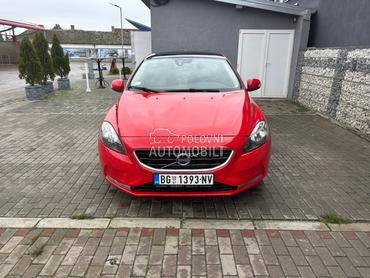 Volvo V40 D2