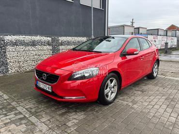 Volvo V40 D2