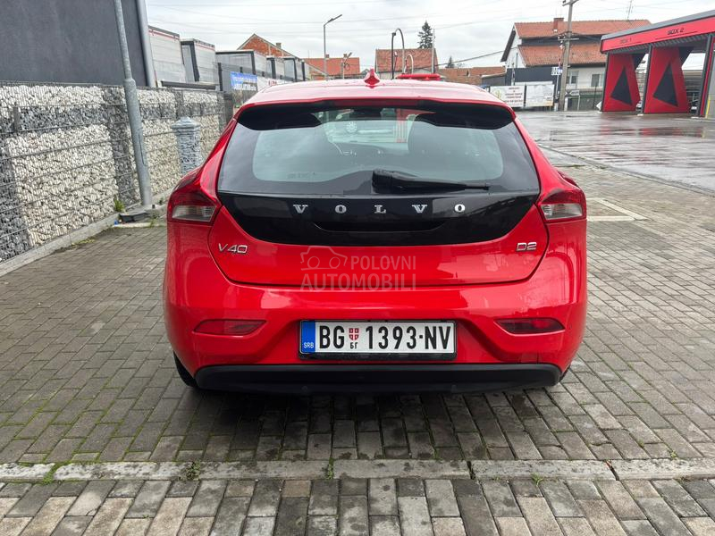 Volvo V40 D2
