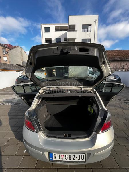 Opel Astra H 